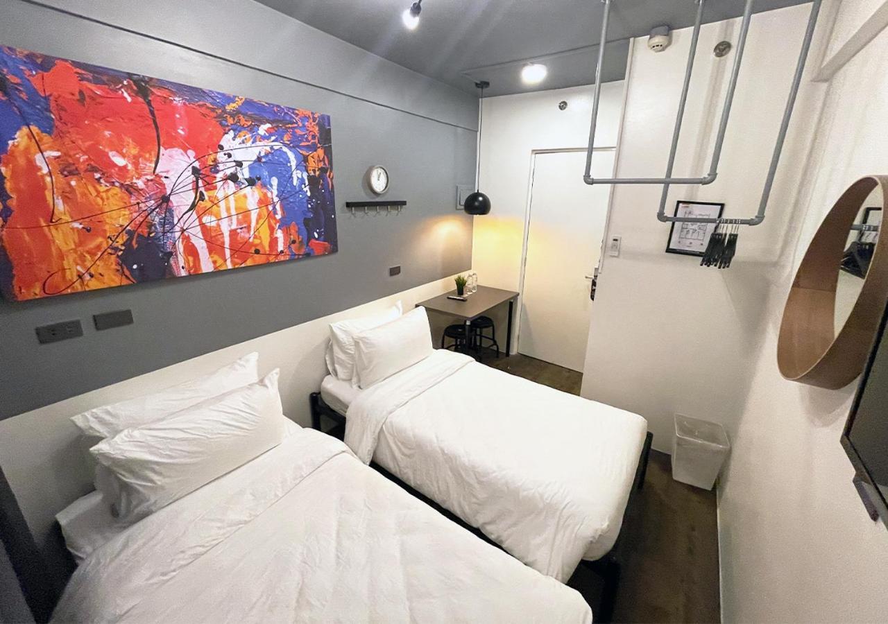 Mystay Hotel Bgc West Makati City Exterior photo